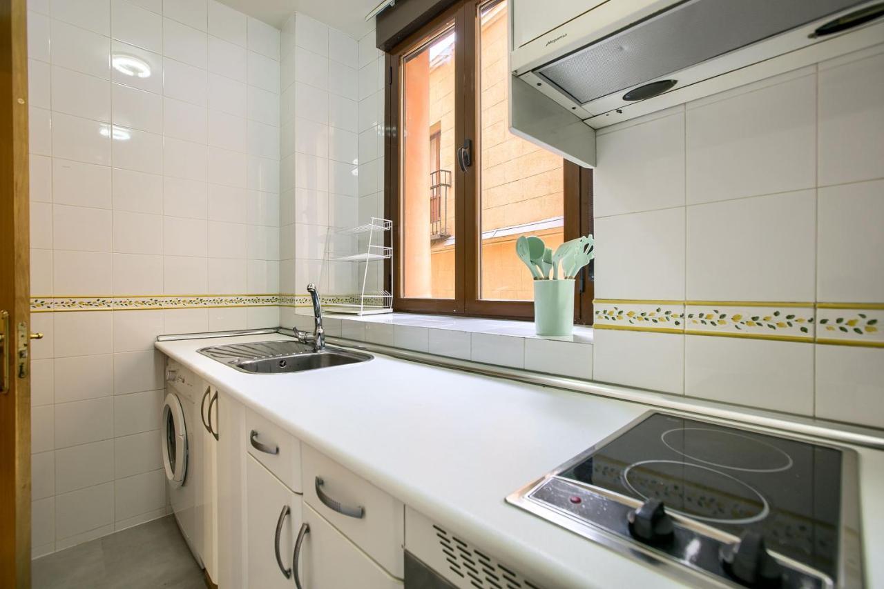 Apartamento En Centro Historico Мадрид Екстериор снимка