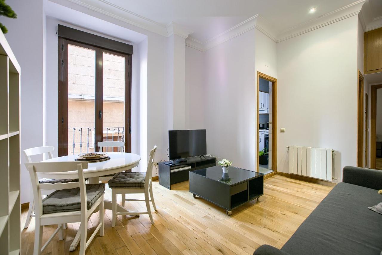 Apartamento En Centro Historico Мадрид Екстериор снимка